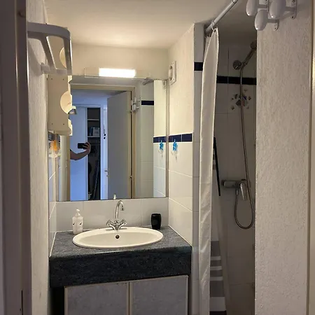 T3 Climatise Avec Parking Et Piscine A 200m De La Au Cap D'agde - Fr-1-749-75